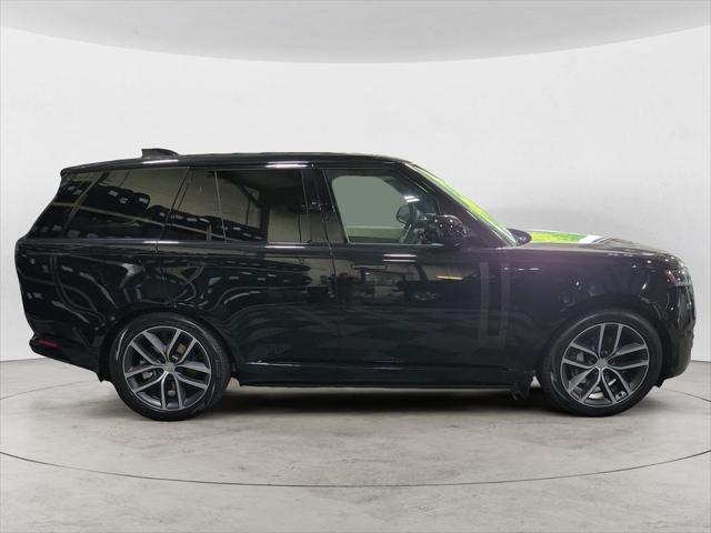 Photo of 2025 Black Land Rover Range Rover