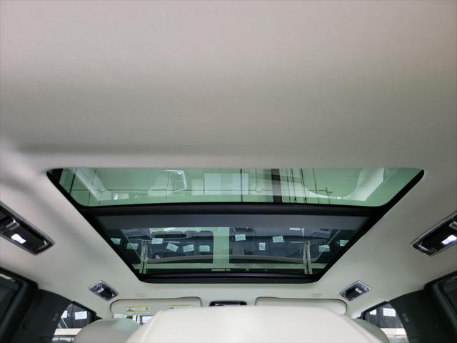Photo of 2025 Black Land Rover Range Rover