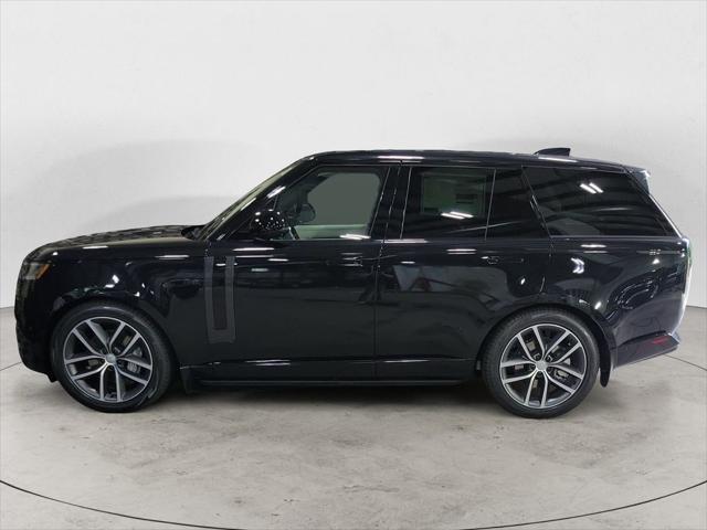 Photo of 2025 Black Land Rover Range Rover