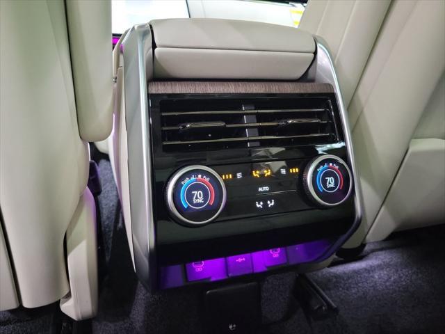 Photo of 2025 Black Land Rover Range Rover