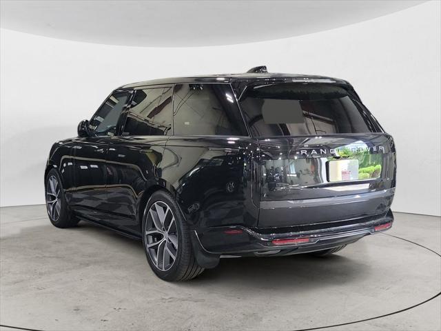 Photo of 2025 Black Land Rover Range Rover