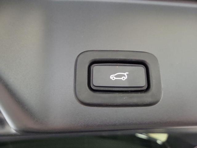 Photo of 2020 Silver Land Rover Range Rover Evoque