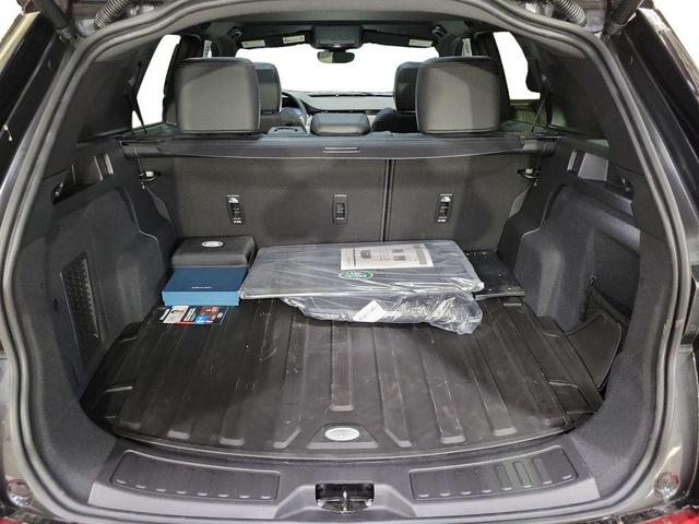 Photo of 2025 Gray Land Rover Discovery Sport