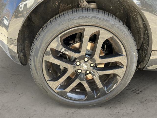 Photo of 2026 Gray Land Rover Range Rover Evoque