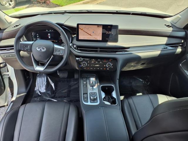 Photo of 2024 Majestic White INFINITI QX60