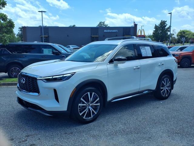 Photo of 2024 Majestic White INFINITI QX60