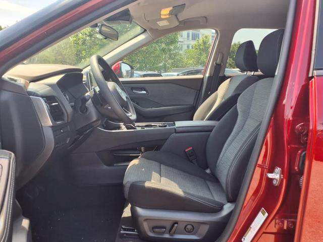 Photo of 2021 Scarlet Ember Tintcoat Nissan Rogue