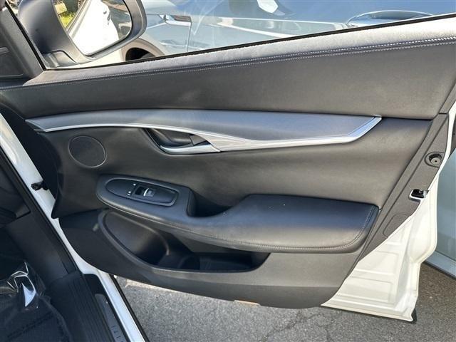 Photo of 2022 Lunar White INFINITI QX50