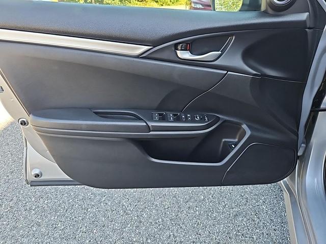 Photo of 2021 Lunar Silver Metallic Honda Civic