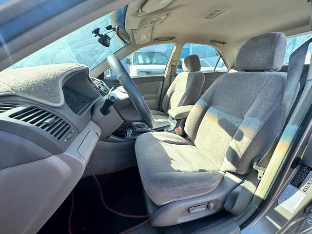 Photo of 2003 Gold Toyota Camry