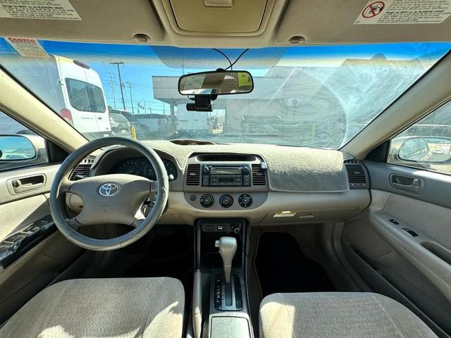 Photo of 2003 Gold Toyota Camry
