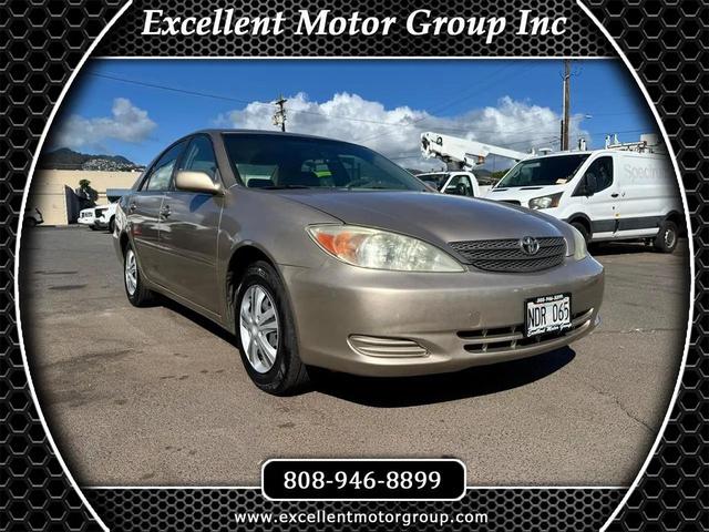 Photo of 2003 Gold Toyota Camry