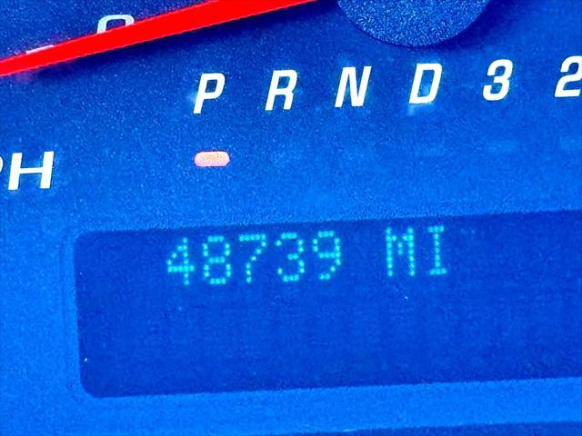Photo of 2014 Summit White Chevrolet Express 1500