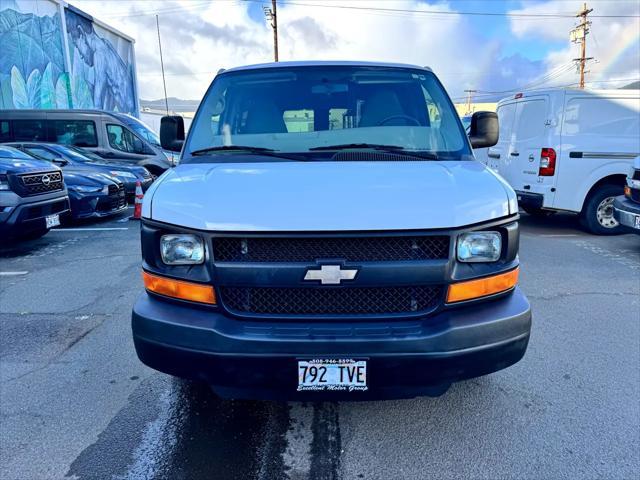 Photo of 2014 Summit White Chevrolet Express 1500