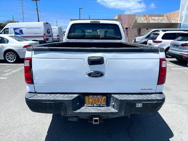 Photo of 2016 Oxford White Ford F-250