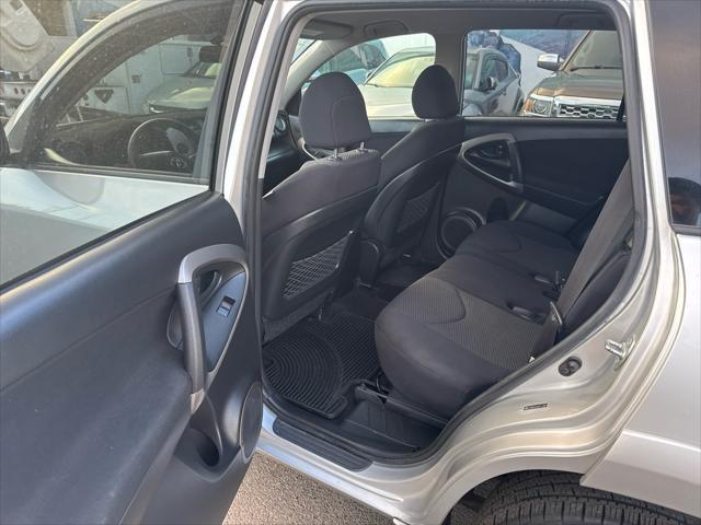 Photo of 2008 Classic Silver Metallic Toyota RAV4