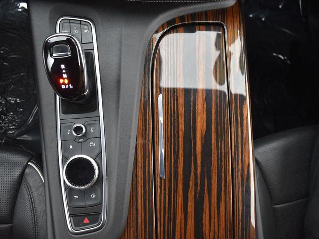 Photo of 2022 Crystal White Tricoat Cadillac Escalade