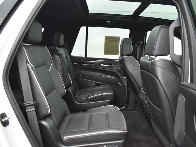 Photo of 2022 Crystal White Tricoat Cadillac Escalade