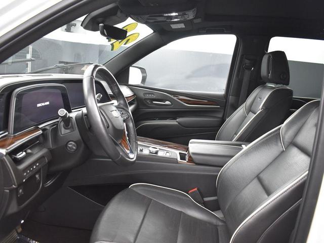 Photo of 2022 Crystal White Tricoat Cadillac Escalade