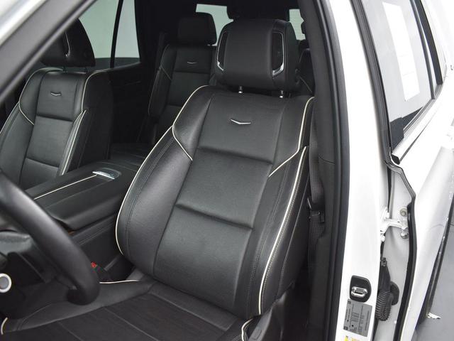 Photo of 2022 Crystal White Tricoat Cadillac Escalade