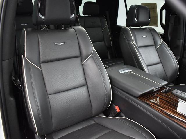Photo of 2022 Crystal White Tricoat Cadillac Escalade