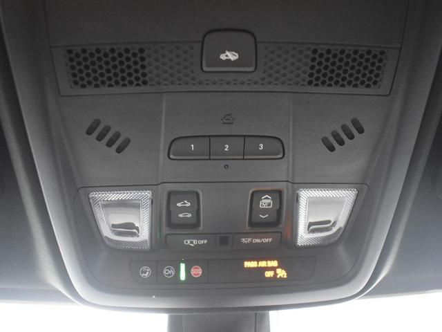Photo of 2025 Argent Silver Metallic Cadillac XT5