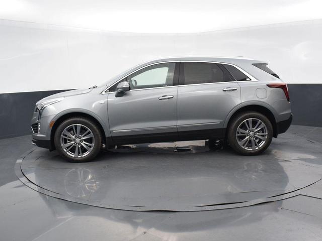 Photo of 2025 Argent Silver Metallic Cadillac XT5