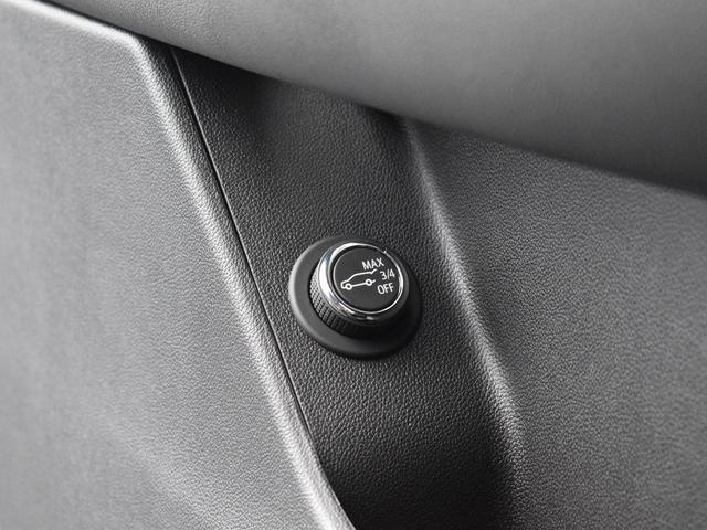 Photo of 2025 Argent Silver Metallic Cadillac XT5