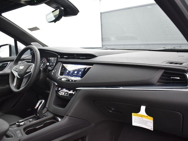 Photo of 2025 Argent Silver Metallic Cadillac XT5