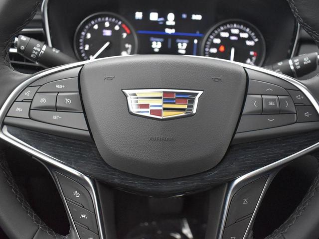 Photo of 2025 Argent Silver Metallic Cadillac XT5