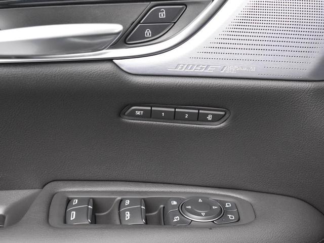 Photo of 2025 Argent Silver Metallic Cadillac XT5