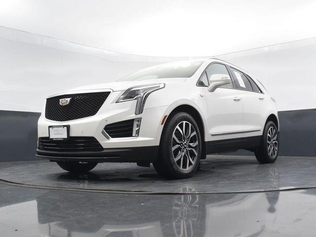 Photo of 2021 Crystal White Tricoat Cadillac XT5