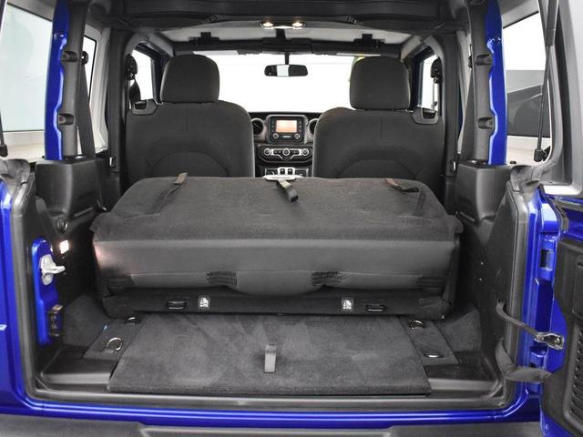 Photo of 2019 Ocean Blue Metallic Clearcoat Jeep Wrangler