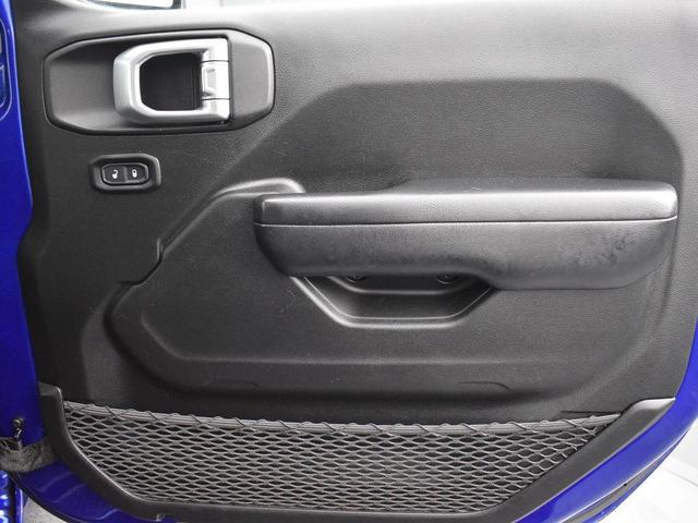 Photo of 2019 Ocean Blue Metallic Clearcoat Jeep Wrangler
