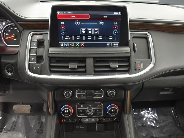 Photo of 2021 Iridescent Pearl Tricoat Chevrolet Tahoe