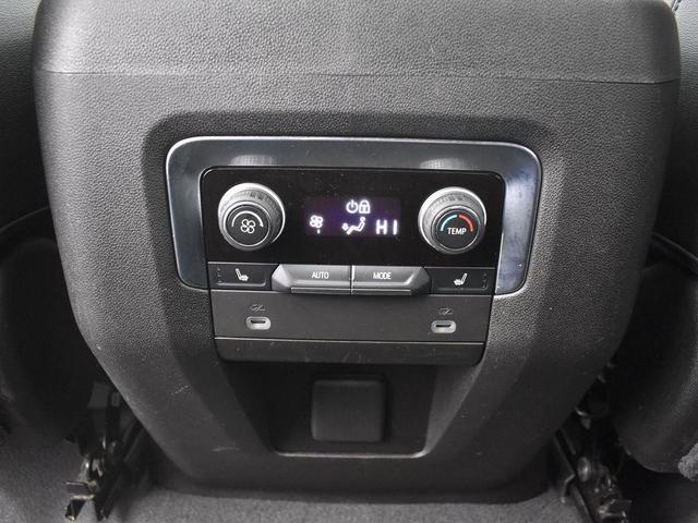 Photo of 2021 Iridescent Pearl Tricoat Chevrolet Tahoe