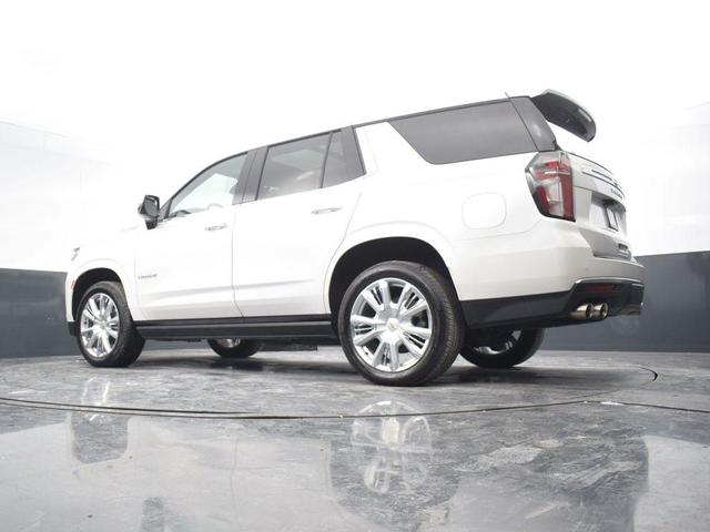 Photo of 2021 Iridescent Pearl Tricoat Chevrolet Tahoe