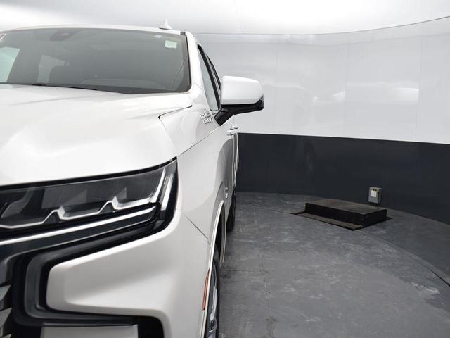 Photo of 2021 Iridescent Pearl Tricoat Chevrolet Tahoe