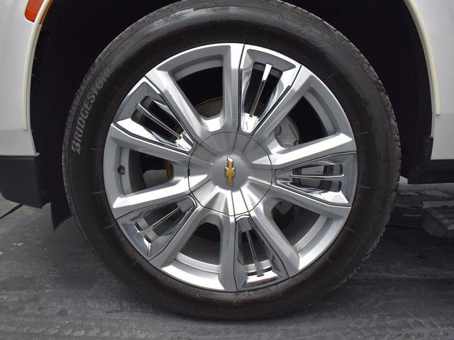 Photo of 2021 Iridescent Pearl Tricoat Chevrolet Tahoe