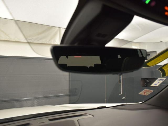 Photo of 2021 Iridescent Pearl Tricoat Chevrolet Tahoe