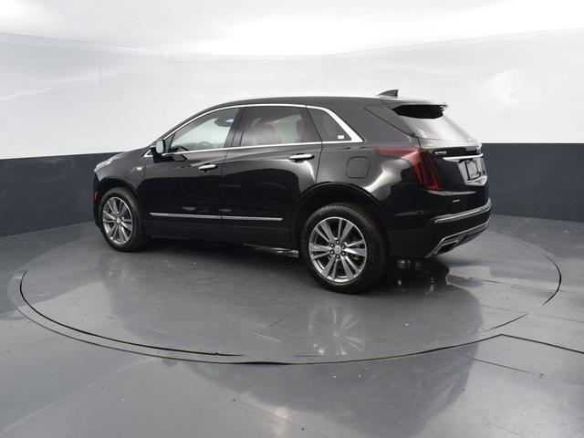 Photo of 2024 Stellar Black Metallic Cadillac XT5