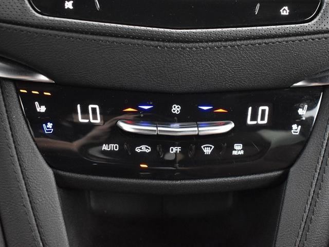 Photo of 2024 Stellar Black Metallic Cadillac XT5