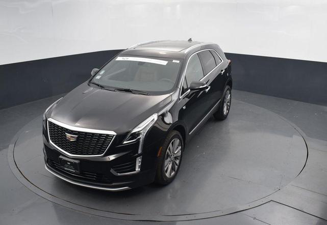 Photo of 2024 Stellar Black Metallic Cadillac XT5