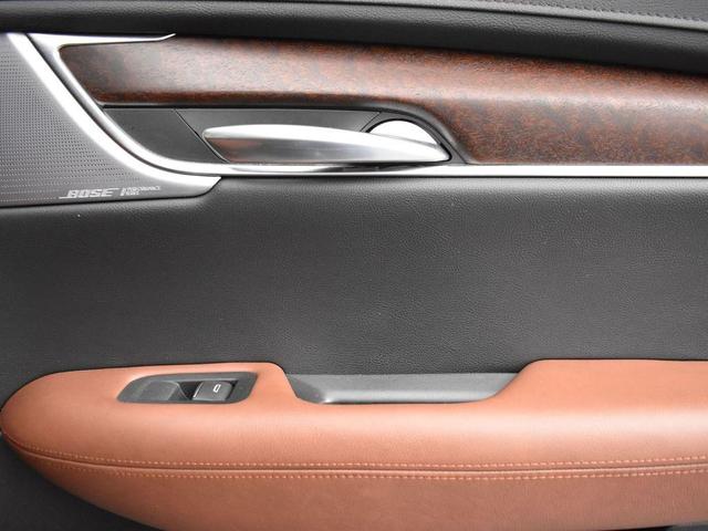 Photo of 2024 Stellar Black Metallic Cadillac XT5