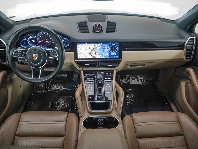 Photo of 2019 Purpurite Porsche Cayenne
