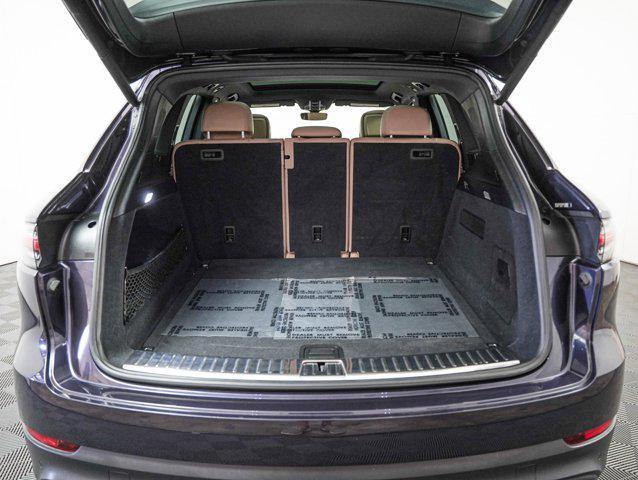 Photo of 2019 Purpurite Porsche Cayenne