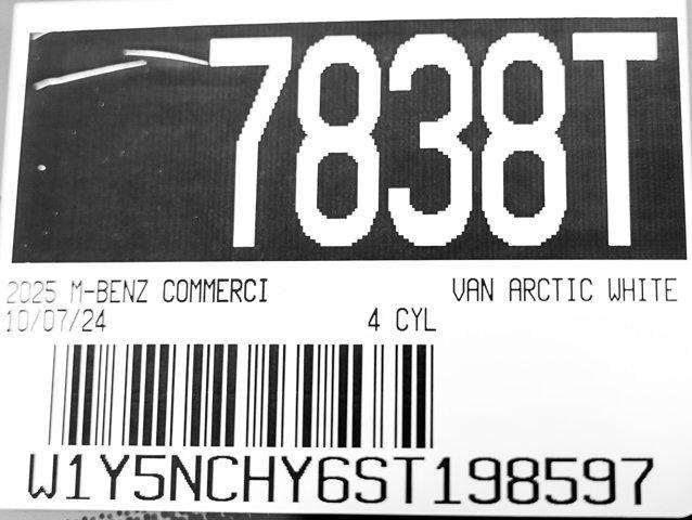 Photo of 2025 Arctic White Mercedes-Benz Sprinter 3500