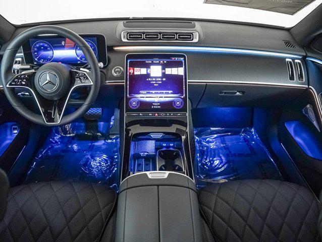 Photo of 2025 Black Mercedes-Benz S-Class