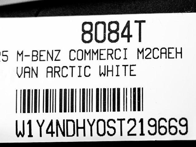 Photo of 2025 Arctic White Mercedes-Benz Sprinter 2500