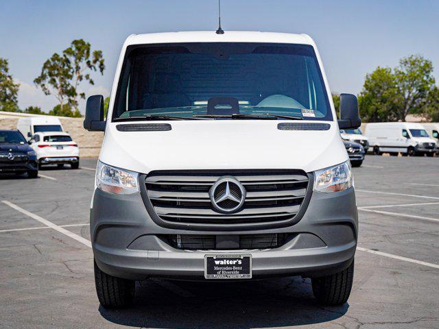 Photo of 2025 Arctic White Mercedes-Benz Sprinter 2500